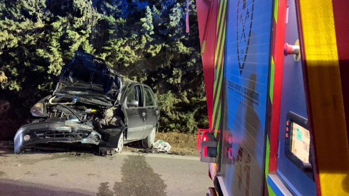 Coche accidentado en Cártama (Málaga)