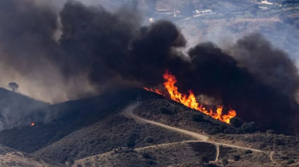 El incendio en Mijas, Málaga, queda estabilizado y los vecinos vuelven a sus casas