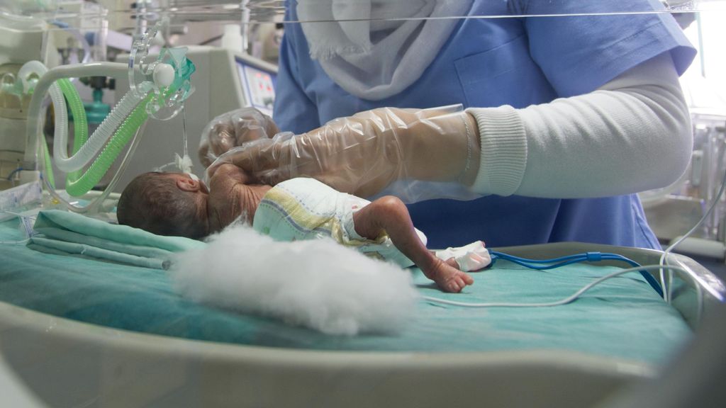 Israel evacuará a los bebés de las incubadoras del Hospital de Al Shifa, que cierra por falta de electricidad