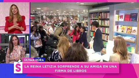 La reina Letizia sorprende a su amiga Sonsoles Ónega en una firma de libros  y la escritora rompe a llorar - Socialité