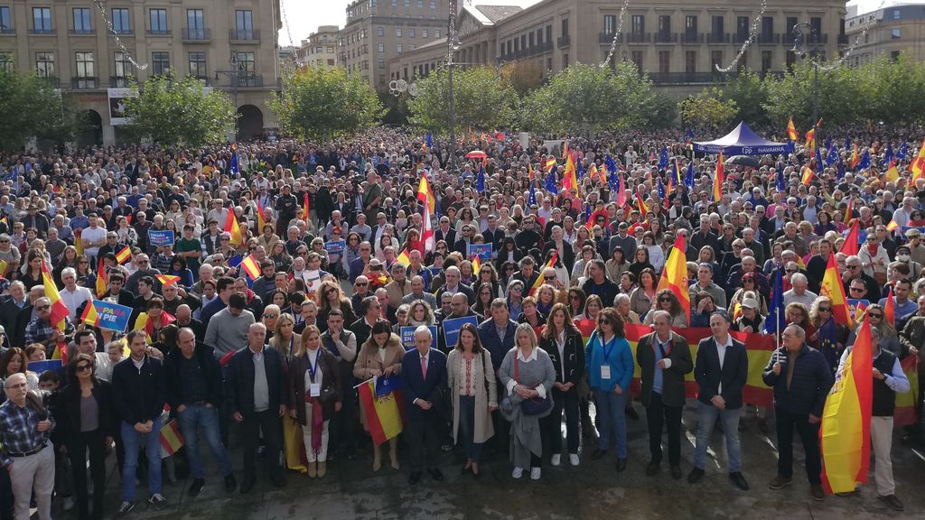 Miles de personas rechazan en Pamplona la ley de amnistía y llaman a "dar la batalla contra la impunidad"