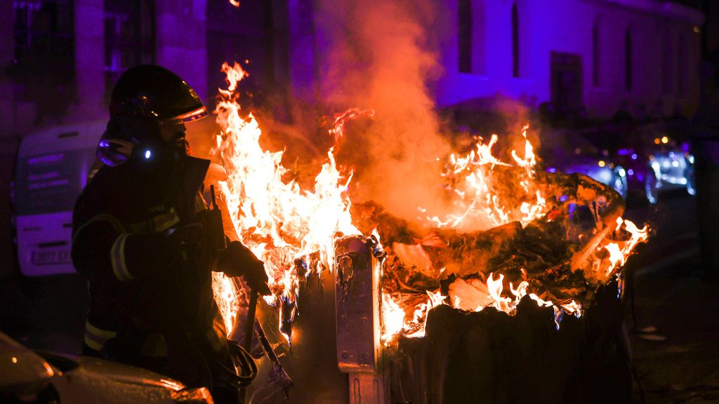 Novena jornada de protestas contra la amnistía en Ferraz