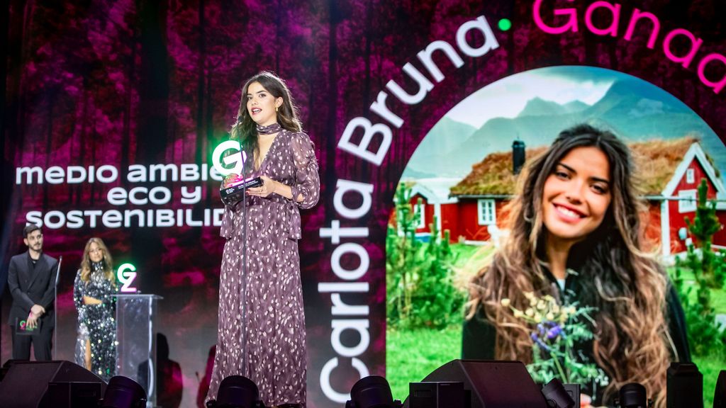 Carlota Bruna recoge su premio como ganadora a la categoría 'Medioambiente, Eco. Sostenibilidad by VidaCaixa'