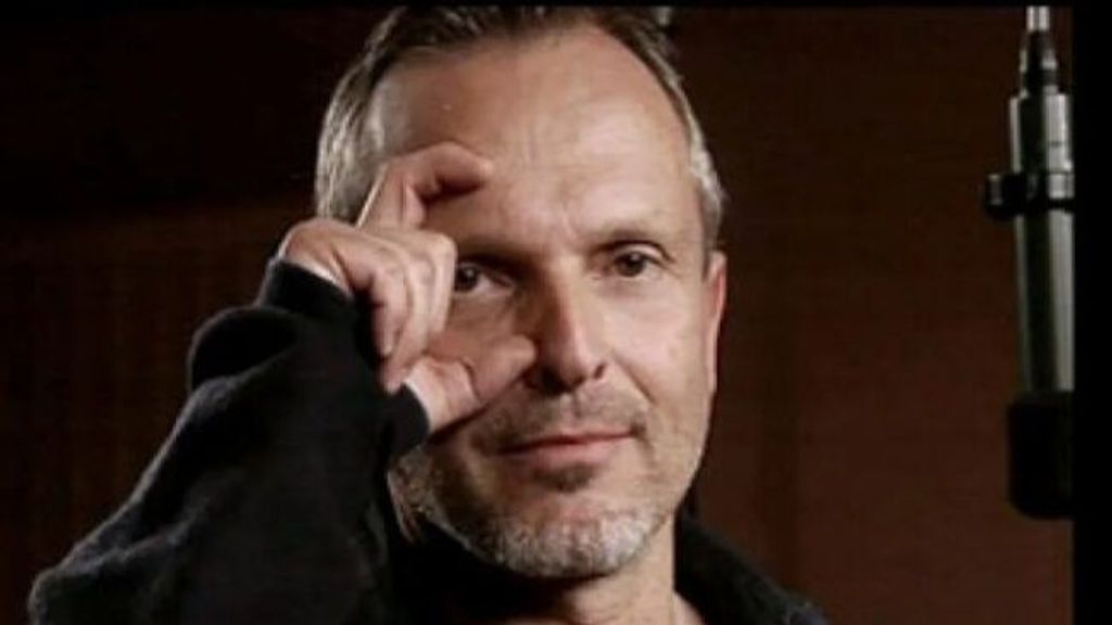 Miguel Bosé, en la campaña de 'la ceja' por Zapatero