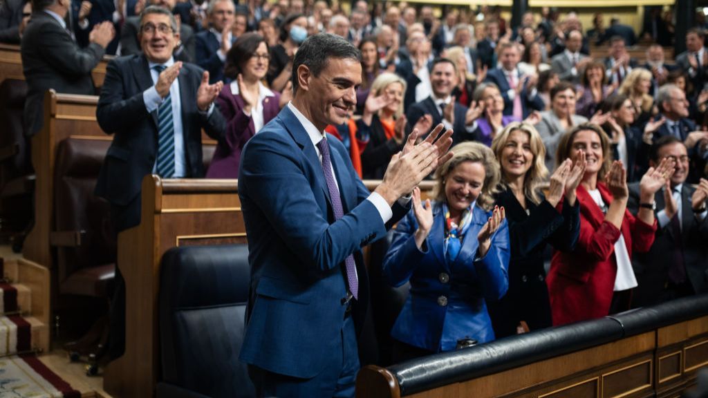 Pedro Sánchez es investido presidente del gobierno con 179 votos a favor, mayoría absoluta, en primera votación