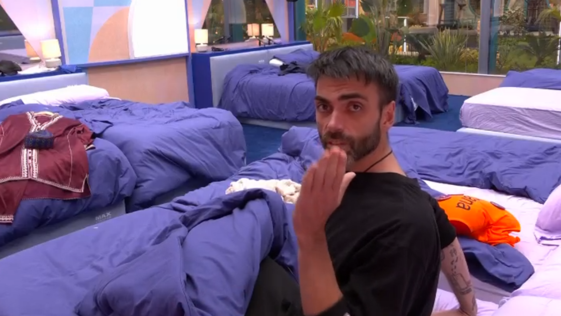 "Echo de menos a la más clara, transparente y sincera"