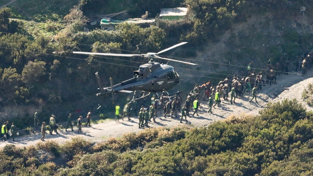 Más de 400 inmigrantes subsaharianos intentan entrar en Ceuta en un salto masivo