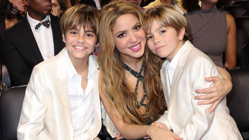 Shakira, con sus hijos