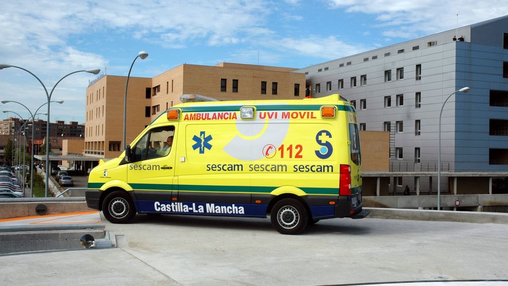 Un niño de 7 años, herido muy grave tras una colisión entre un turismo y un camión en Consuegra, Toledo