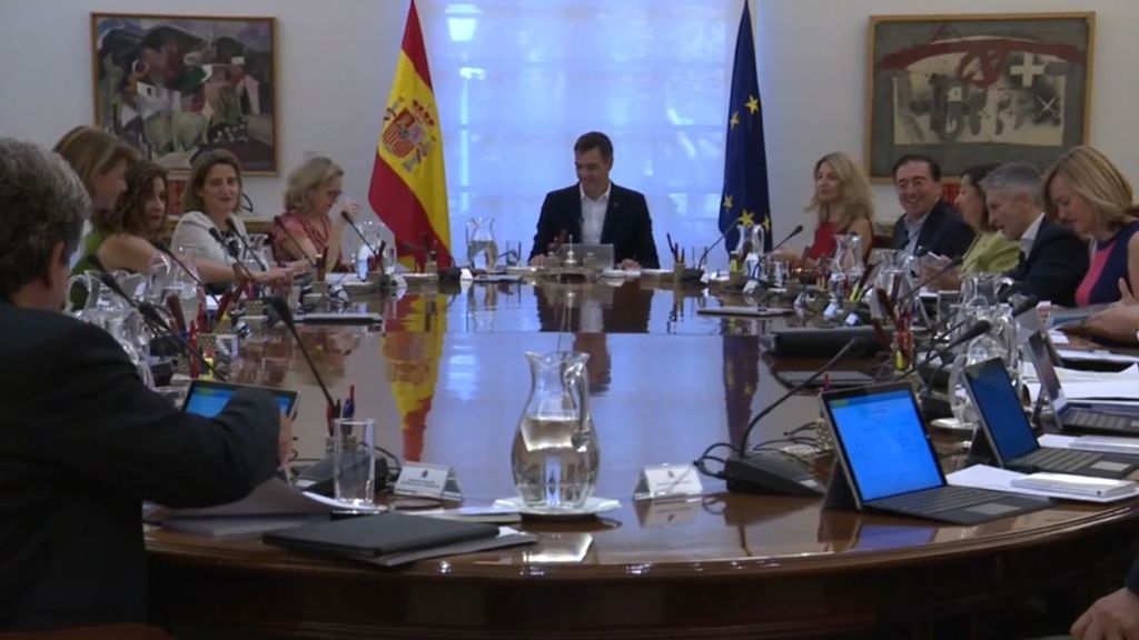 Pedro Sánchez perfila su nuevo Gobierno