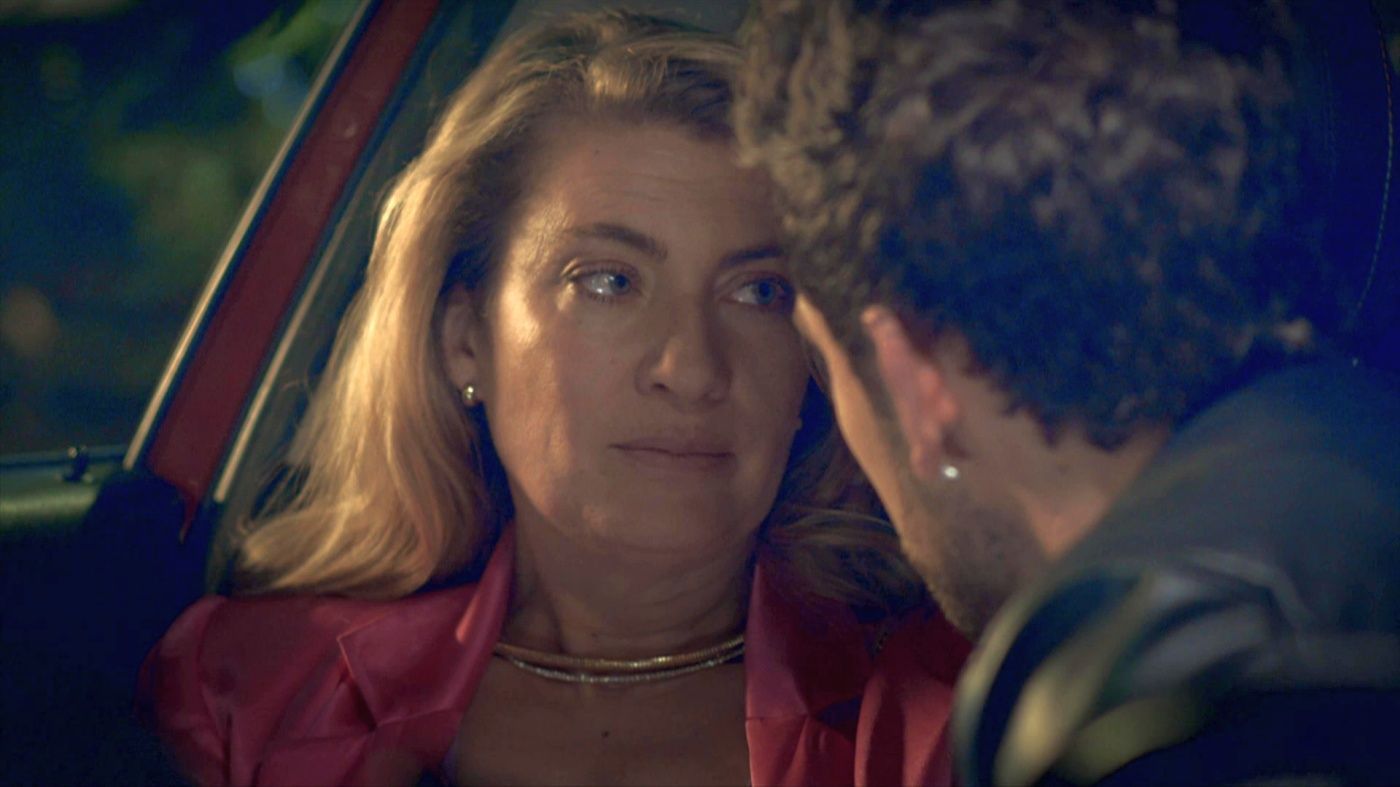 Ver Capítulo 27 x Temporada 1 completo online </p>
<p> Ana de nadie