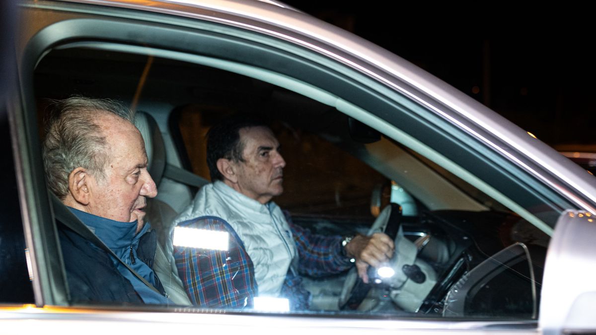 El Rey Juan Carlos regresa a Sanxenxo para participar en la última regata de la temporada