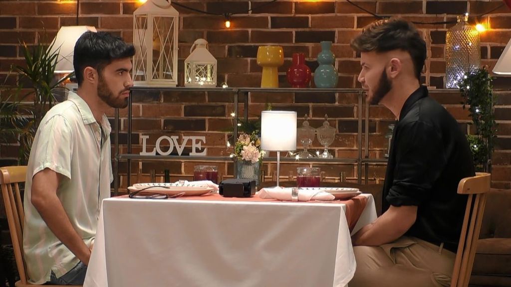 Gonzalo, un soltero de gimnasio en ‘First Dates’: “Tengo los abdominales como una caja de huevos”