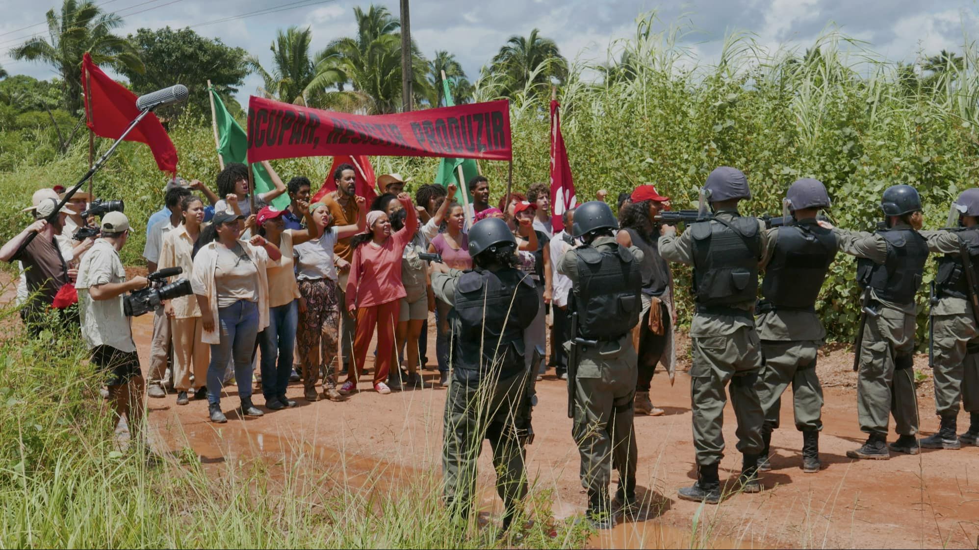 Recreación de la masacre de los MST