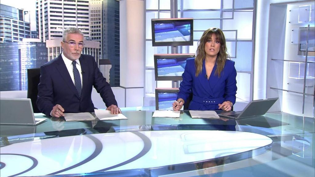 Con David Cantero e Isabel Jiménez Informativos Telecinco 2023 Mediodía 23/11/2023