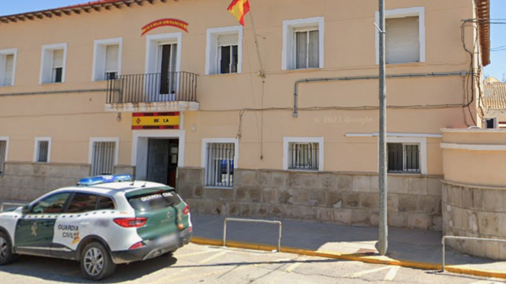 Cuartel de la Guardia Civil en Dolores