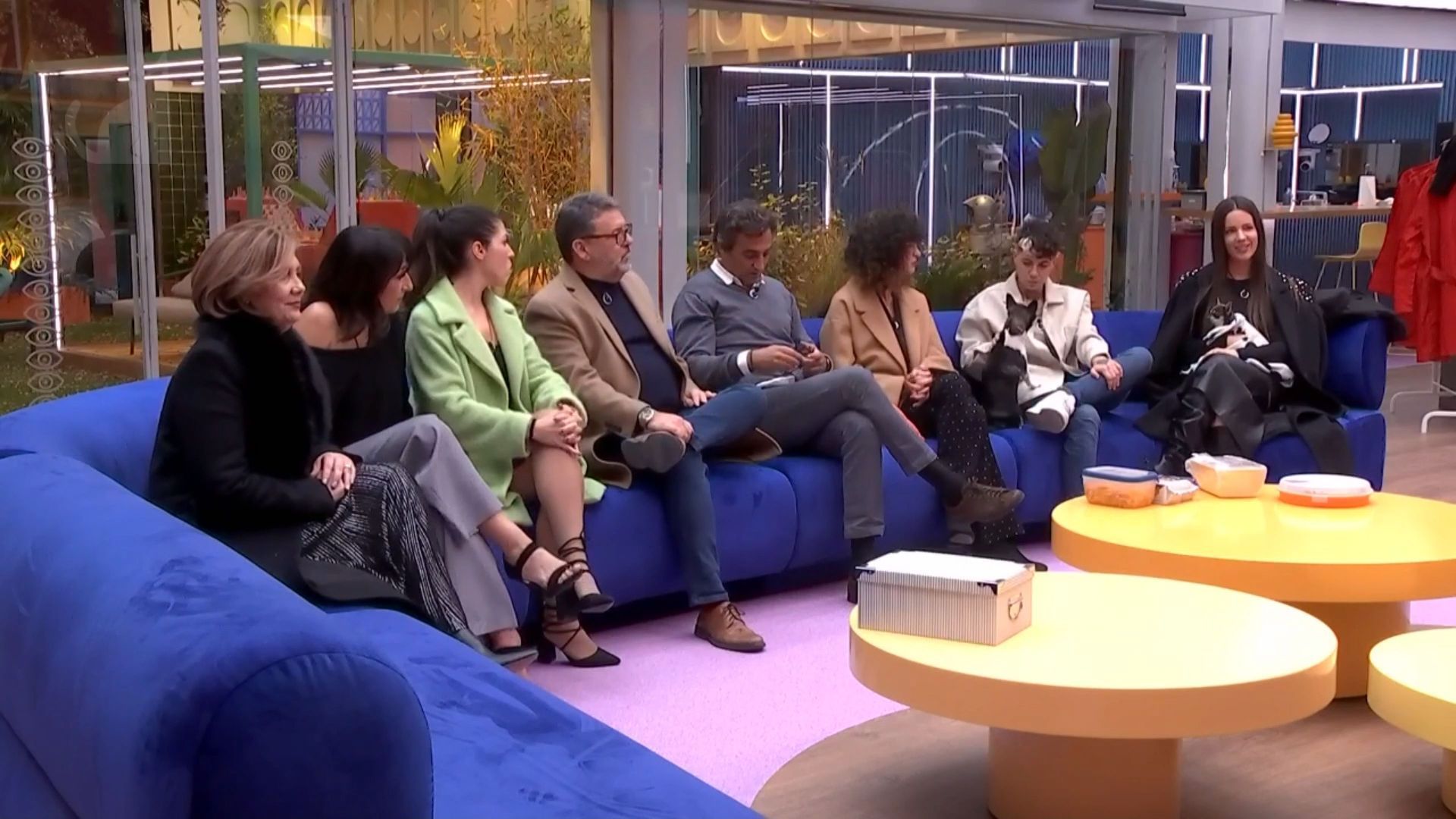 Familiares nominando