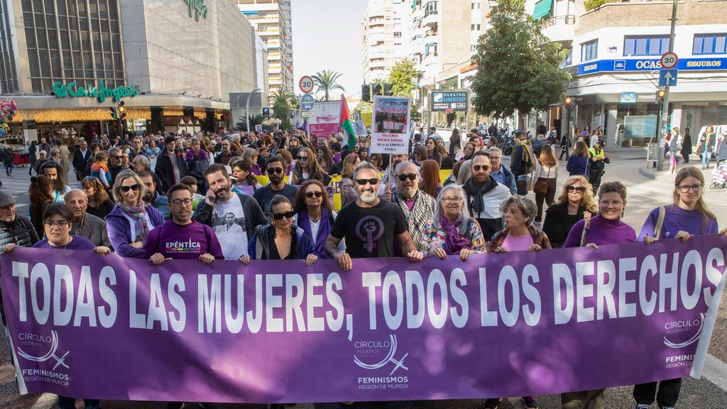 El 25N evidencia la división del feminismo: diferentes manifestaciones y distintos lemas y apoyos