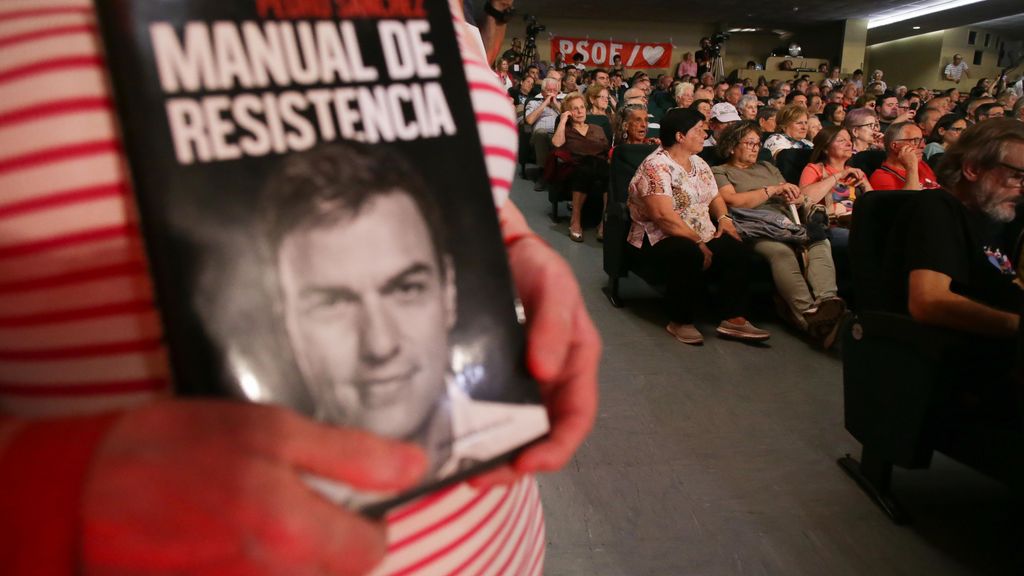 'Manual de resistencia' fue el primer libro escrito por Pedro Sánchez