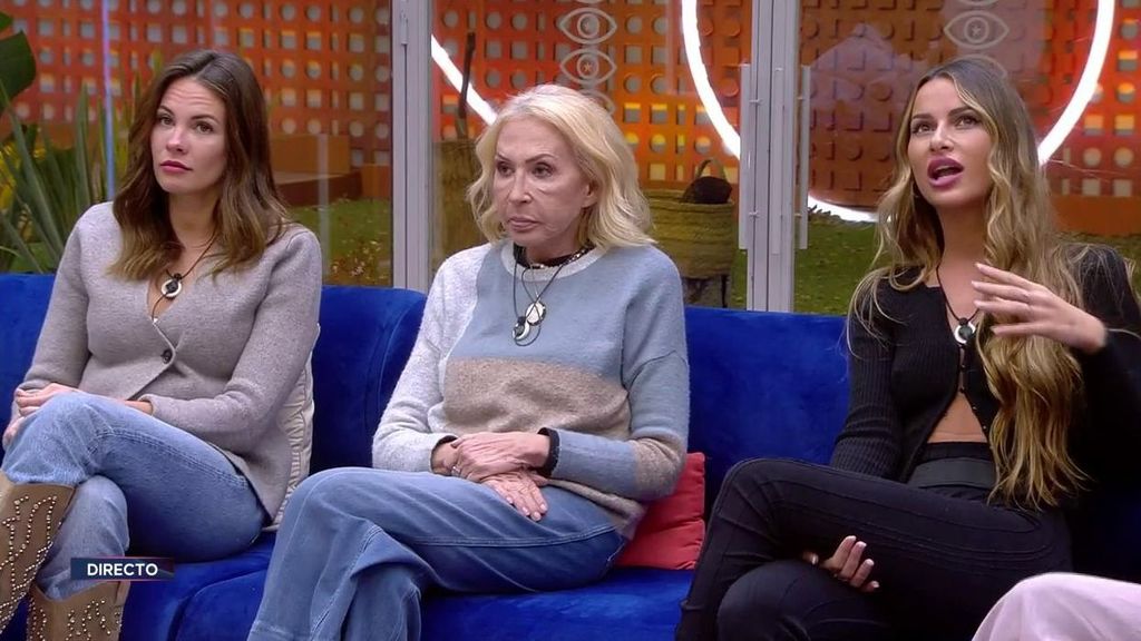 Laura Bozzo se emociona al ser salvada y molesta a su 'team' al no pronunciarse sobre la expulsión