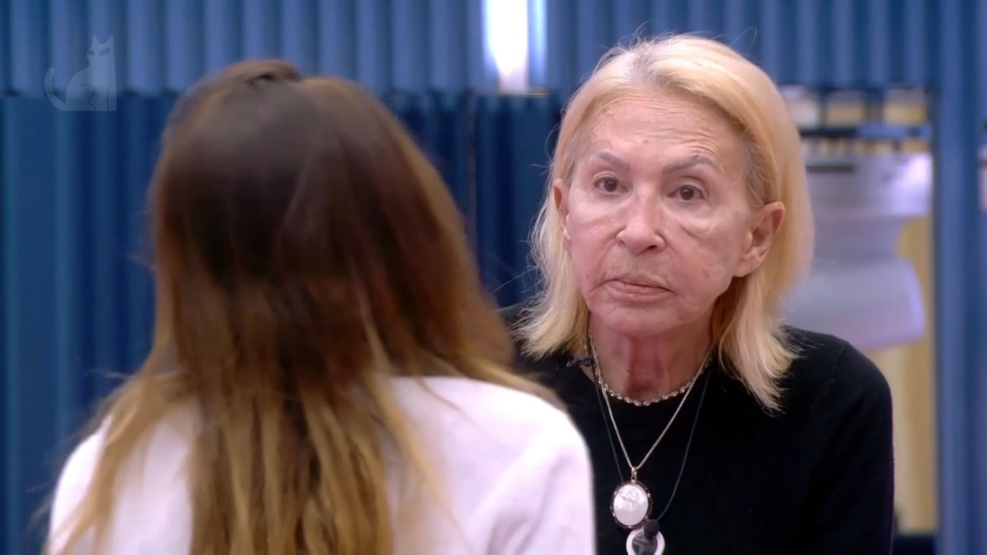 Laura Bozzo habla en la cocina con Carmen Alcayde