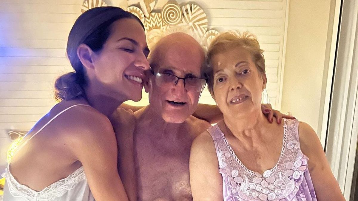 Tamara Gorro y sus abuelos