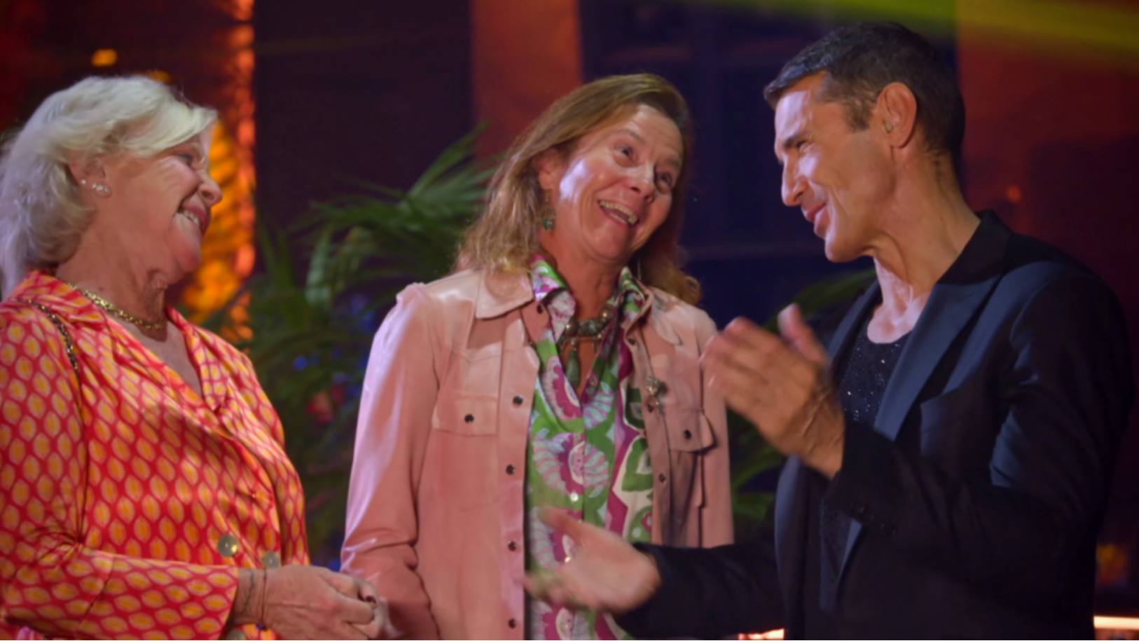 La visita de los familiares en 'Desnudos por la vida'