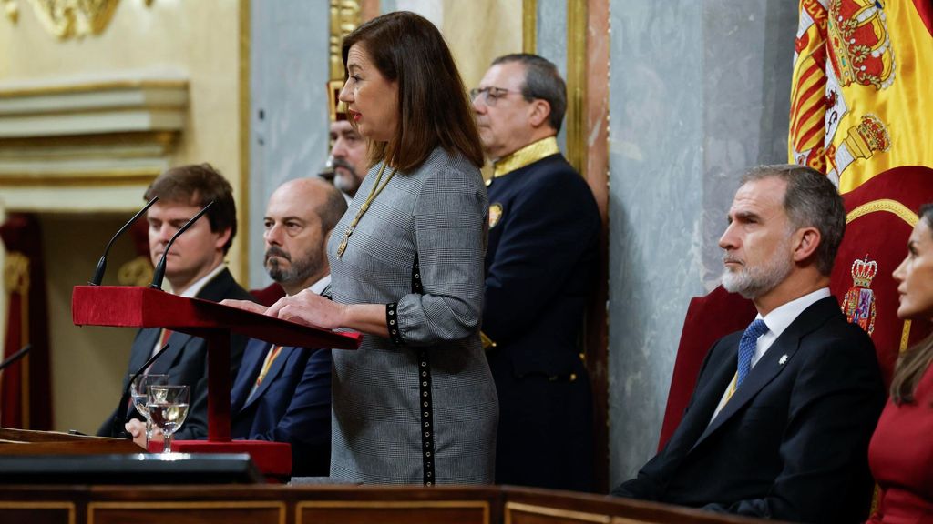 PP y Vox evitan el aplauso a Francina Armengol al considerar "partidista" su discurso en la apertura de la XV Legislatura