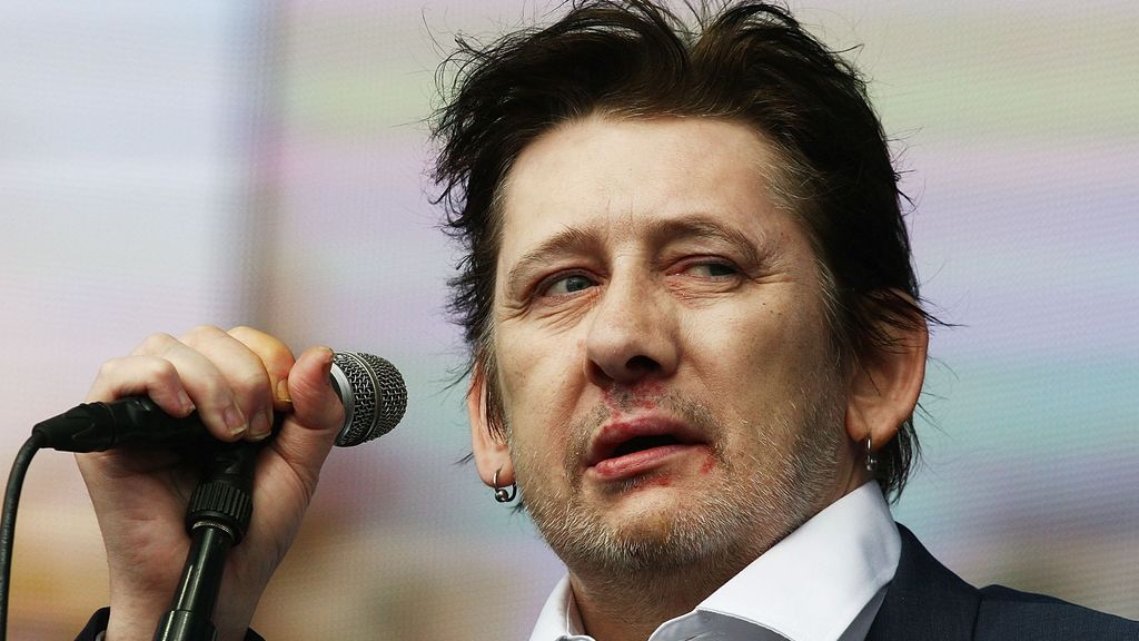 Muere Shane MacGowan, cantante de The Pogues, a los 65 años