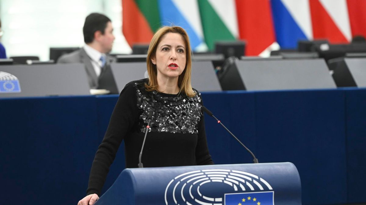 La eurodiputada Cristina Maestre interviene en la Eurocámara.