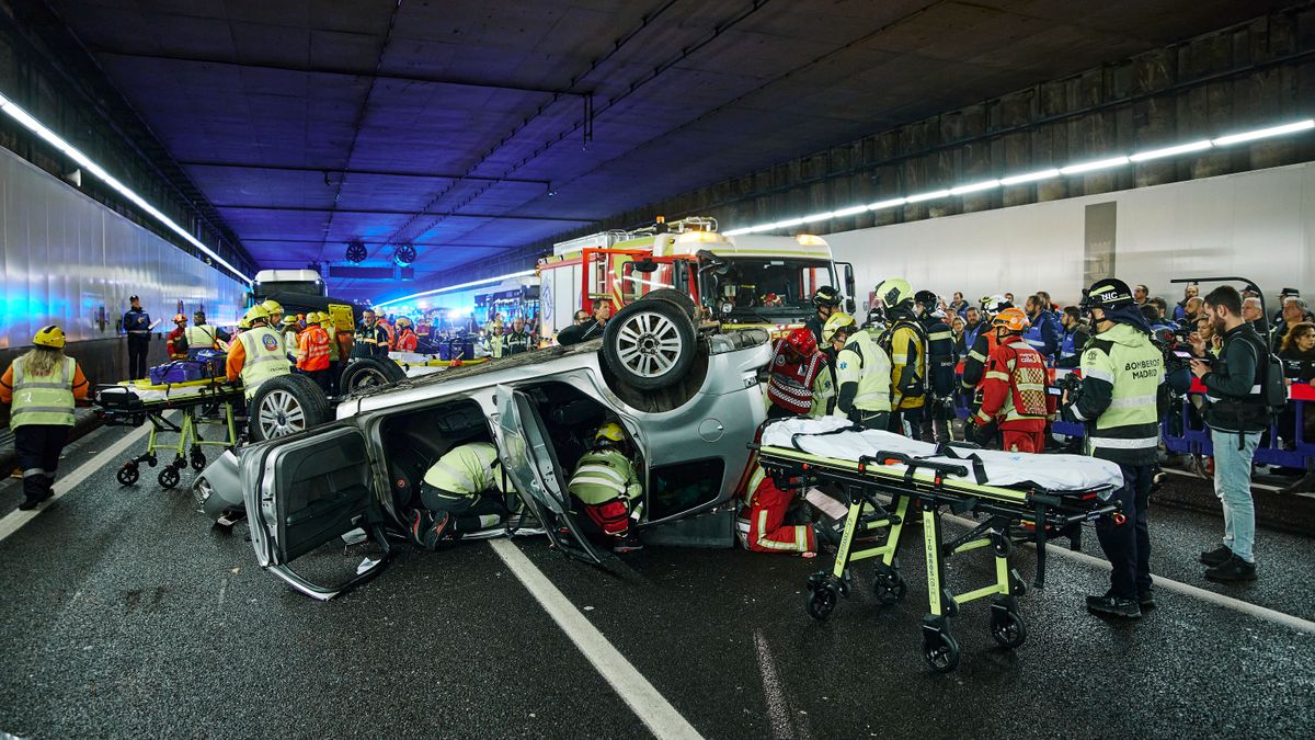 Los túneles de la M-30 acogen el simulacro anual de accidentes con la participación de 500 personas