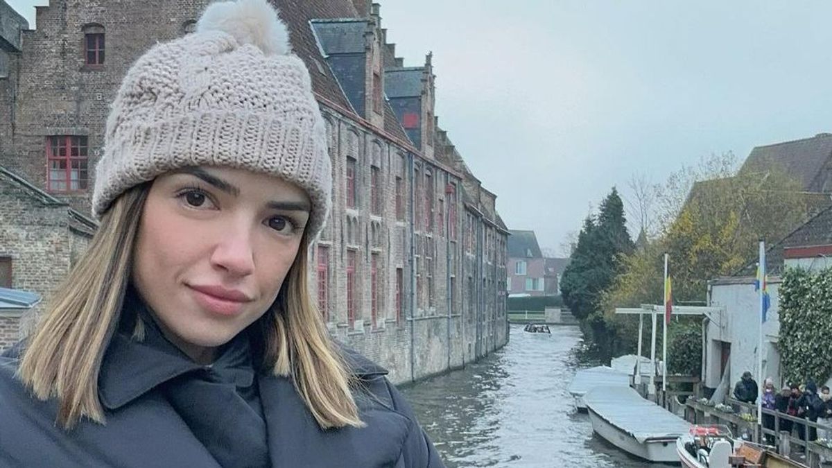 Lucía Sánchez en Bélgica con su hija