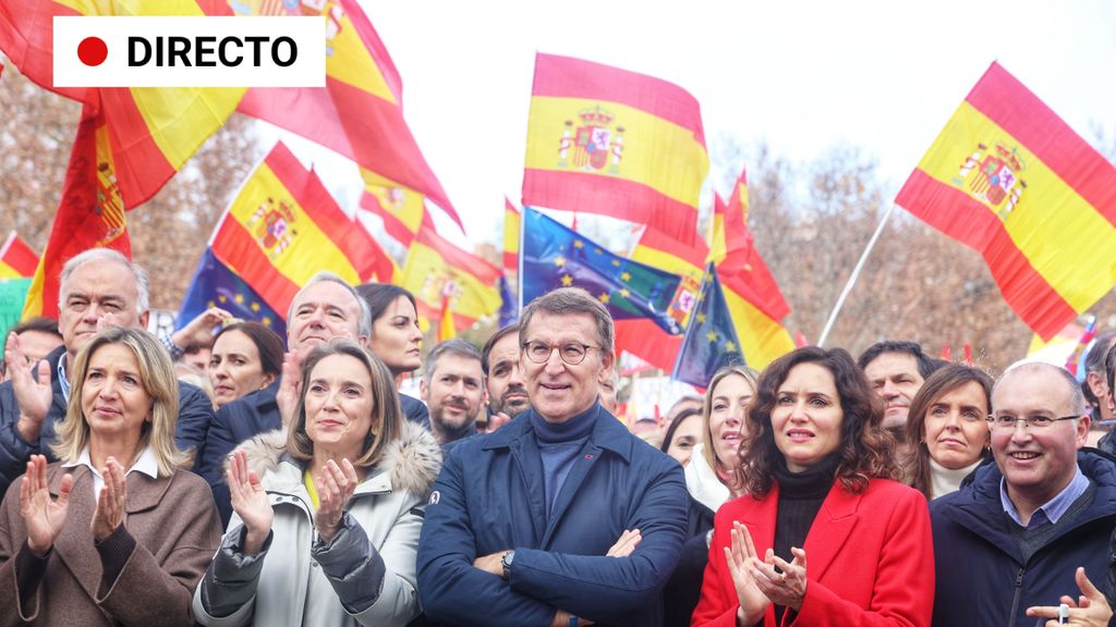Los duros ataques contra Sánchez en la concentración contra la amnistía de los líderes del PP: "En nuestro nombre, no"