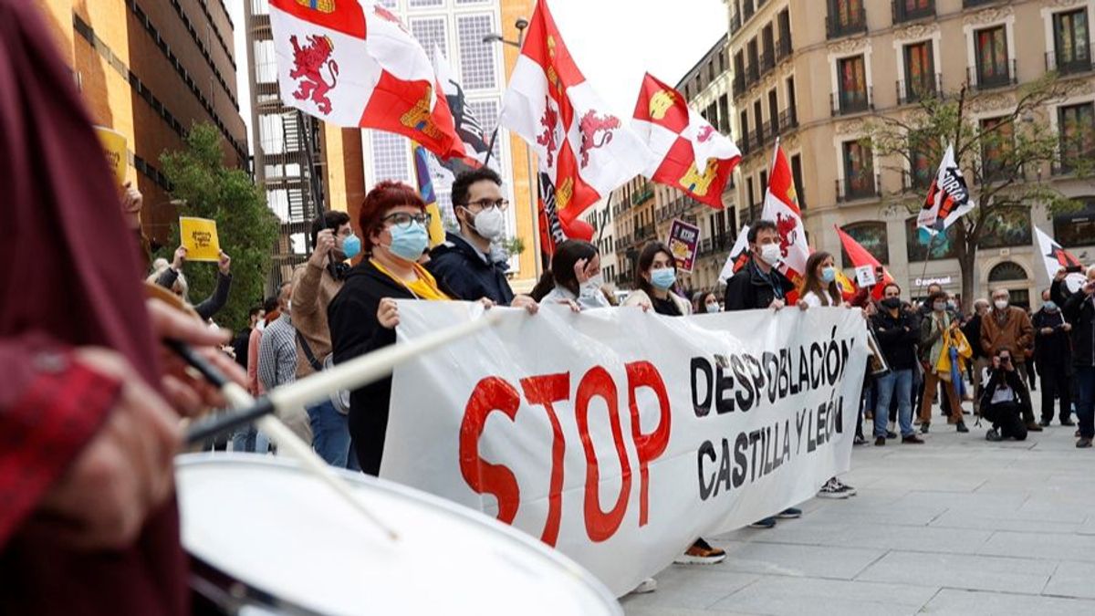 Concentración contra la despoblación de Castilla y León