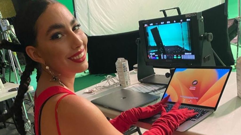 María José Llergo se pide a la industria más oportunidades para los jóvenes y su formación musical