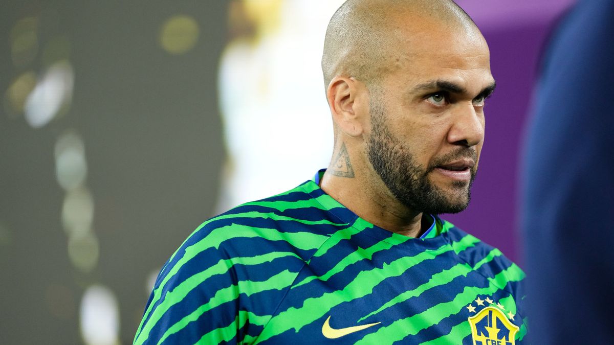 La presunta víctima de Dani Alves pide 150.000 euros de indemnización por las "secuelas físicas y psicológicas"