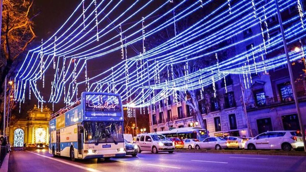 Los taxis de Madrid acercan la Navidad a los ciudadanos con nuevos recorridos por la ciudad