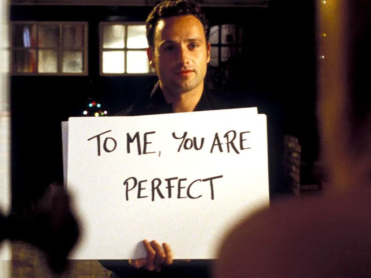 Esta escena de 'Love Actually' era acoso: así romantizamos un  comportamiento denunciable