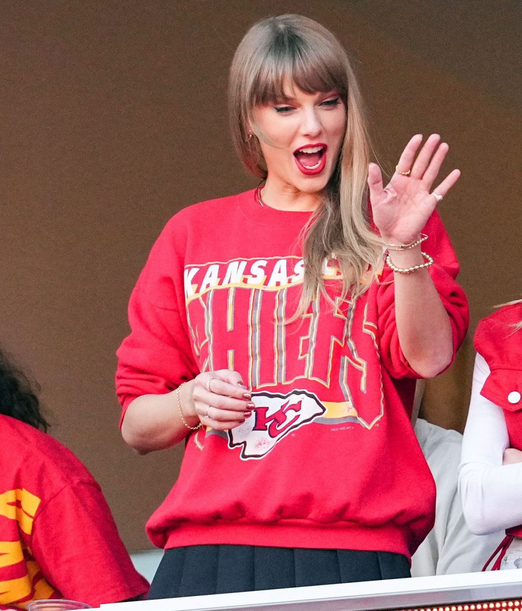 Taylor Swift en un partido de los Chiefs, equipo donde juega Travis Kelce