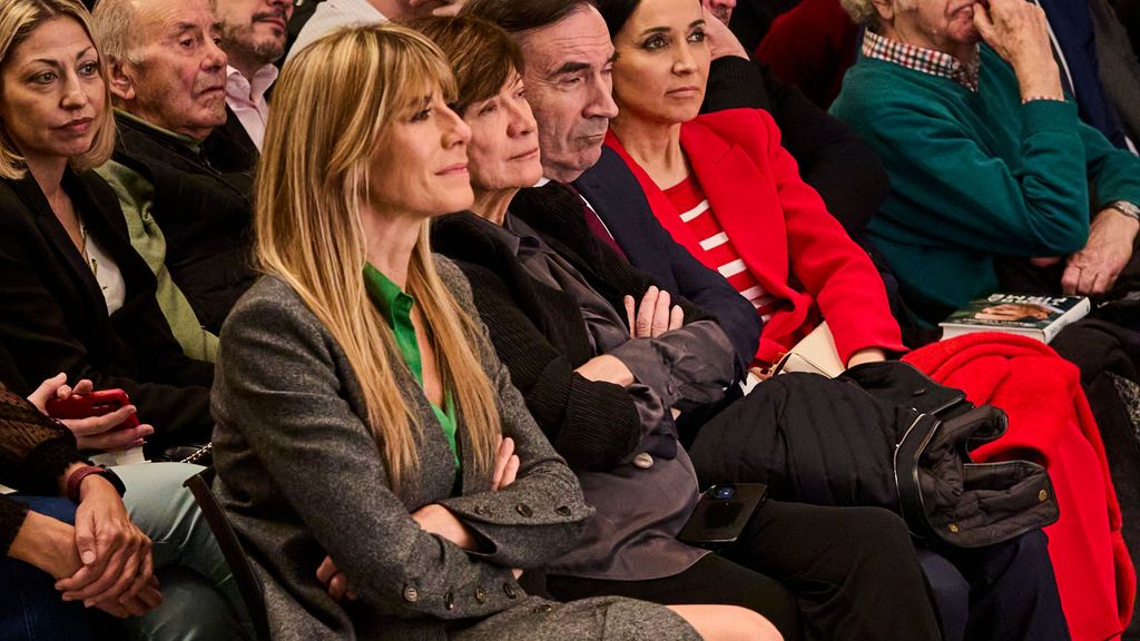 Begoña Gómez, en primera fila durante la presentación de 'Tierra firme'