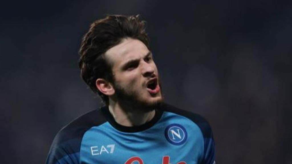 khvicha kvaratskhelia celebra un gol con el napoles foto cordon press 001