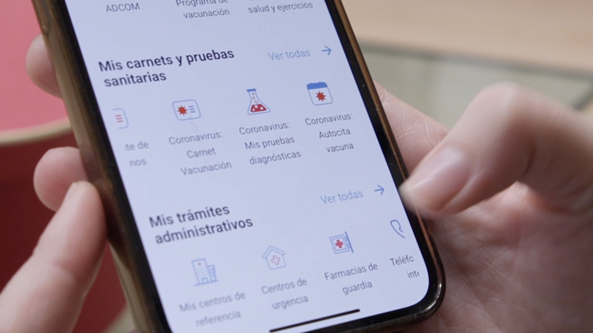 La nueva tarjeta sanitaria virtual de Madrid te permite hablar con tu médico y pedir cita para familiares