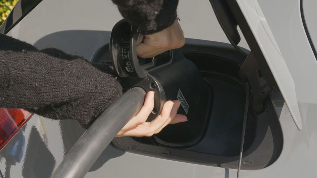 ¿Podemos realmente vivir sin combustibles fósiles?: expertos explican cómo cambiar el modelo