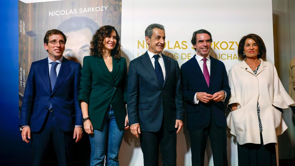 Nicolás Sarkozy reparte consejos y elogios políticos en la presentación de su libro en Madrid