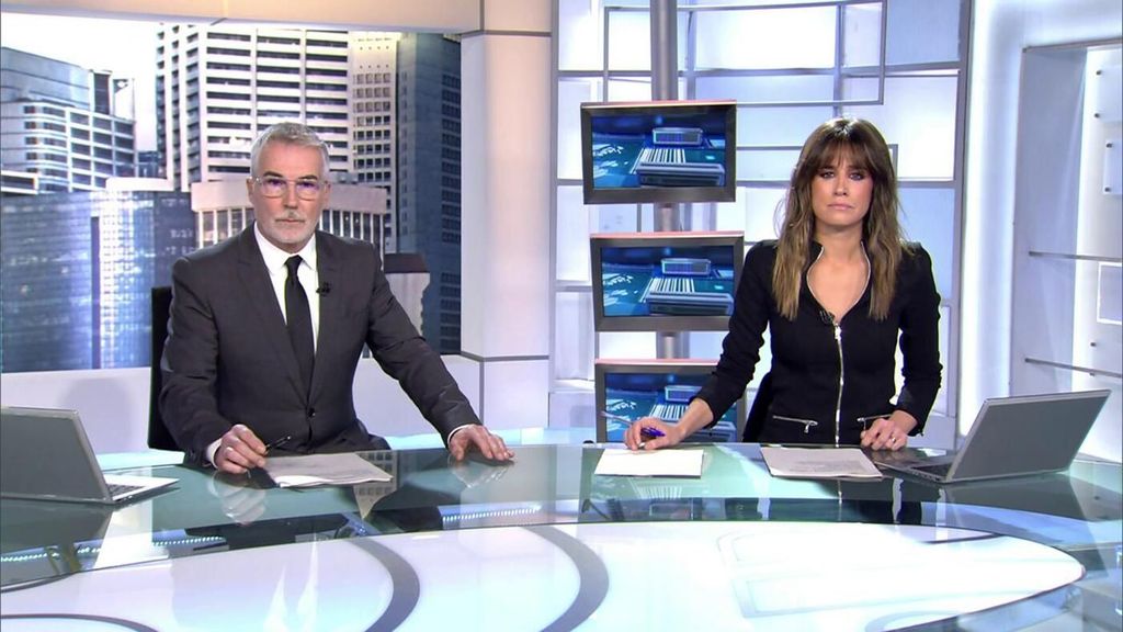 Con David Cantero e Isabel Jiménez Informativos Telecinco 2023 Mediodía 13/12/2023