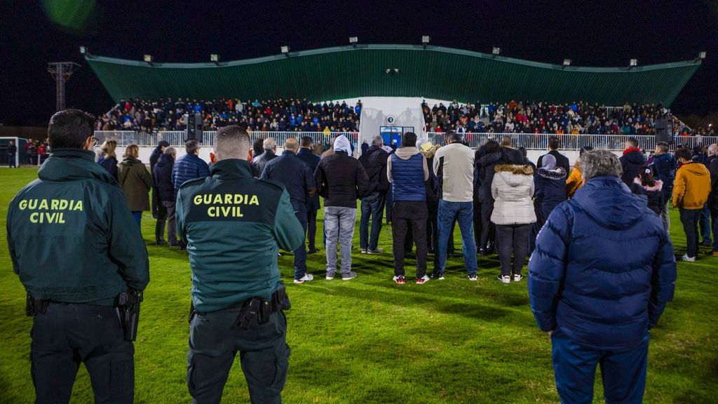 Acto homenaje por el fallecimiento de un niño cuando jugaba al fútbol