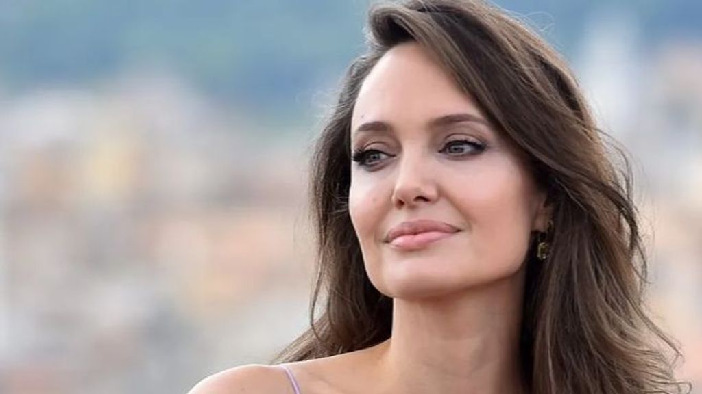 Qué es la parálisis de Bell que sufrió Angelina Jolie tras separarse de Brad Pitt