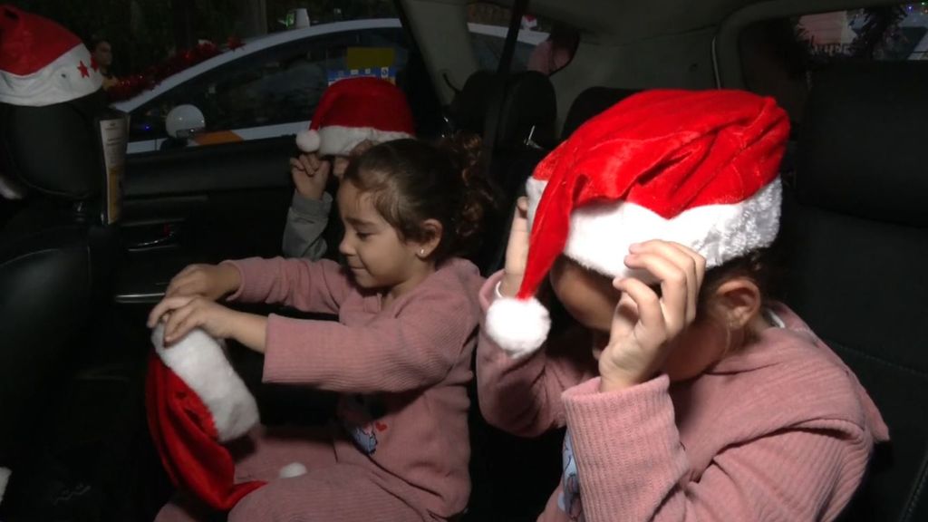 Los taxistas llevan a los niños con cáncer a ver las luces de la ciudad: "Los ves reírse y te entra la ilusión"