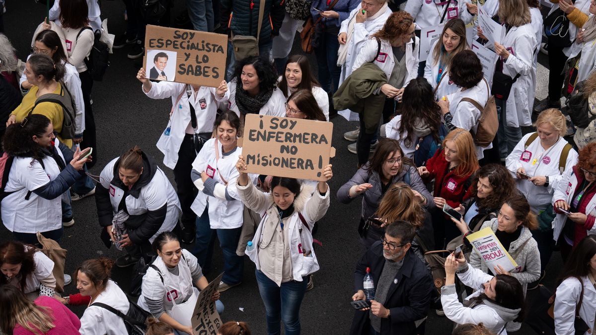 Enfermería de Cataluña se manifiesta contra el preacuerdo del Institut Català de la Salut
