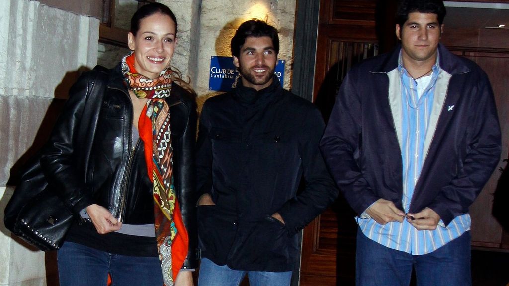Eva González, Cayetano Rivera y Julián Contreras, en una imagen de archivo